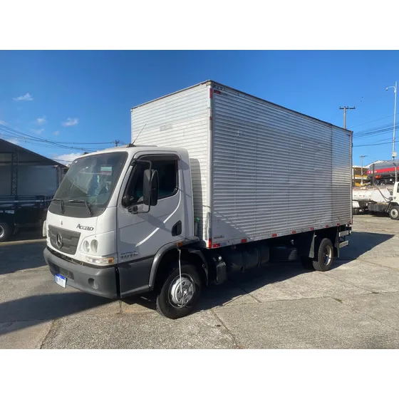 Mb Accelo 1016 Bau 3/4