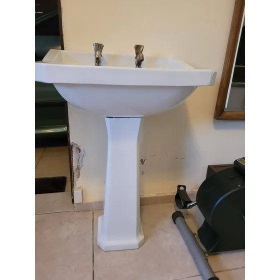 Bacha Baño Antigua Con Pie Excelente Estado Marca Olmos Blanco Brillante