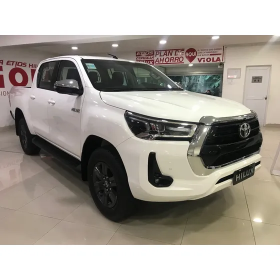 Toyota Hilux Srv 2,8tdi 204hp 4x4