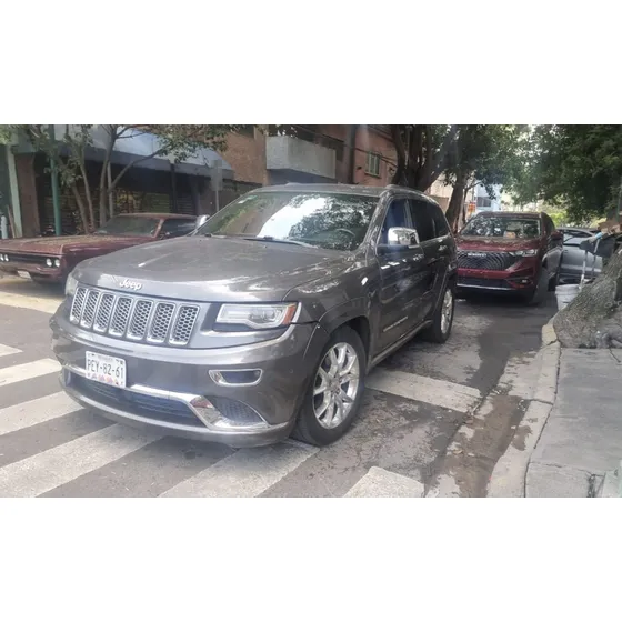 Jeep Grand Cherokee 3.6 Overland Summit V8 Nav 4x2 At