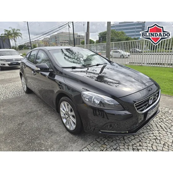 Volvo V40 2.0 T4 Comfort Turbo Gasolina 4p Automático