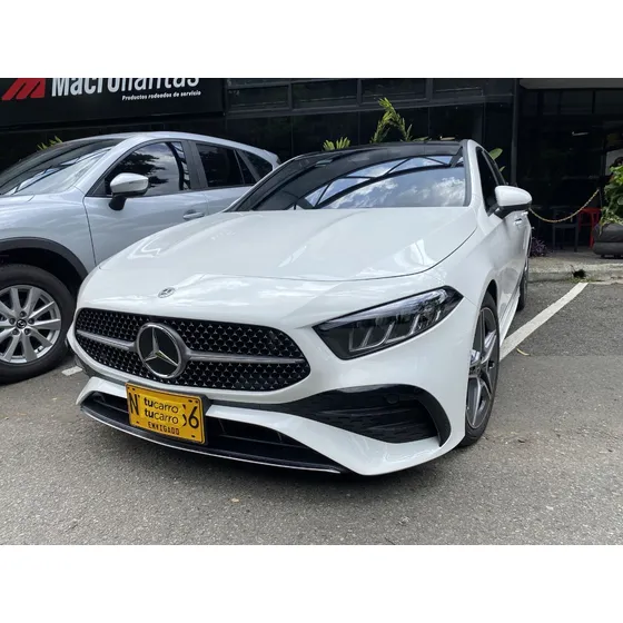 Mercedes-benz Clase A 250 2.0 Amg Line Hibrido At 4x2 2025