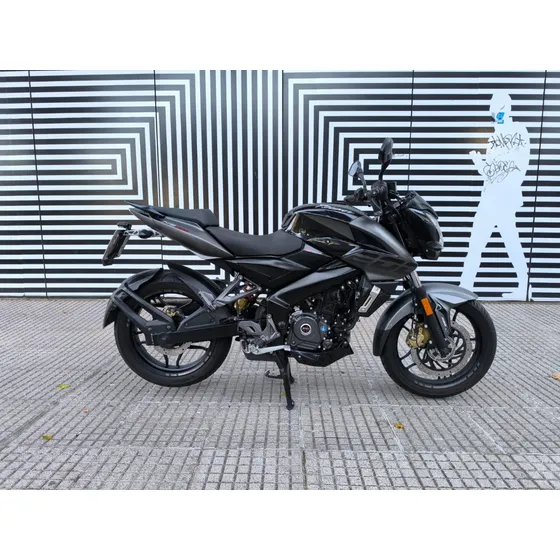 Bajaj Rouser Ns 200
