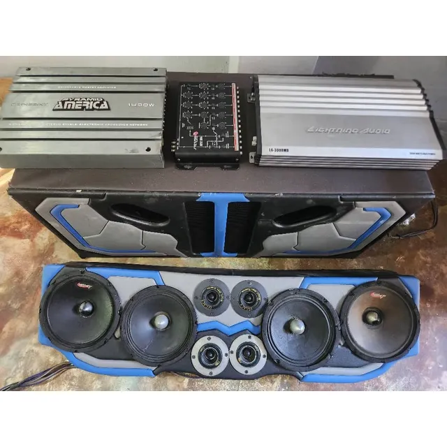 Bajos Kicker Planta Lightning 3000 Pyramid 1400 Crossover