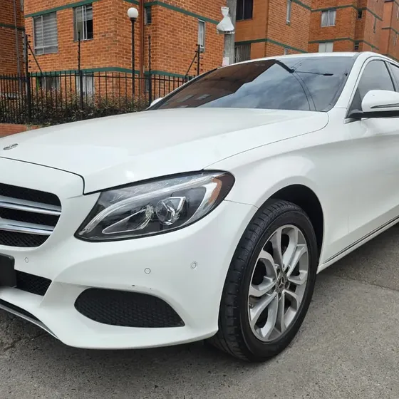 Mercedes-Benz C 180 2018 1.6 Avantgarde