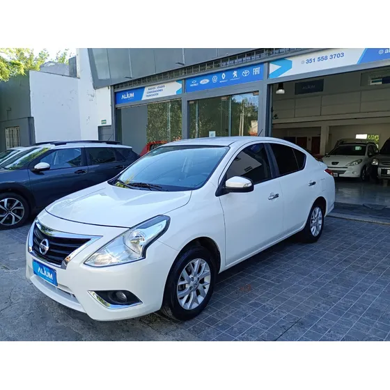 Nissan Versa 1.6 Advance Mt