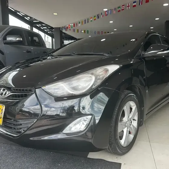 Hyundai Elantra 2012 1.8 I35 Gls At