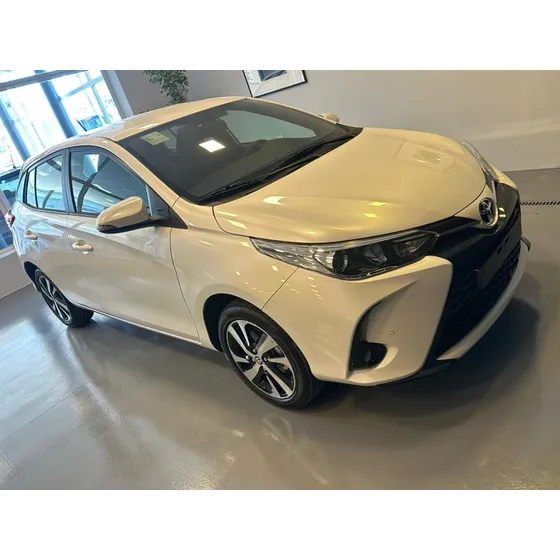 Toyota Yaris 1.5 107cv Xls Cvt