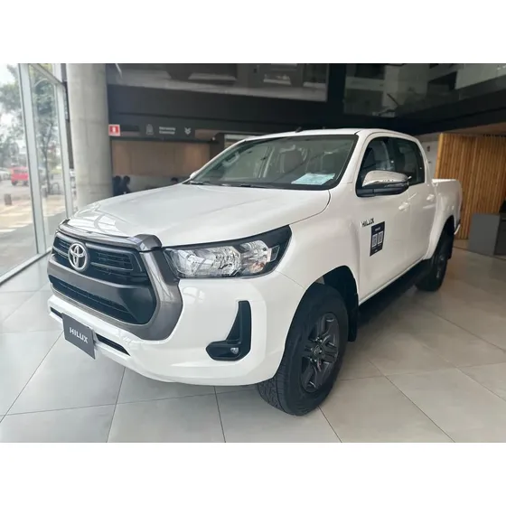 Toyota Hilux 2027 2.4 Diésel 4x4
