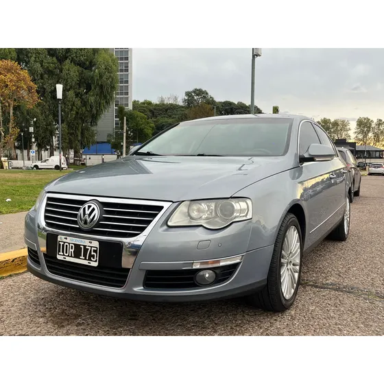 Volkswagen Passat 3.2 V6 Fsi Highline Wood Lla Le Mans