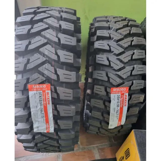 Caucho Maxxis Trepador 35x12.50-16 Y 37x12.50-16