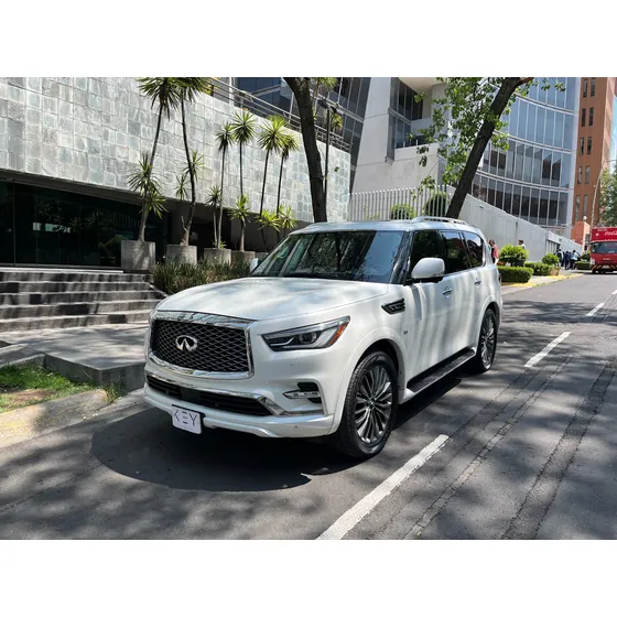 Infiniti Qx80 5.6l Perfection 8 Pasajeros At