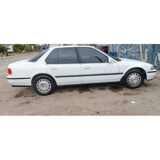 Honda Accord 2.2 Ex 5 P