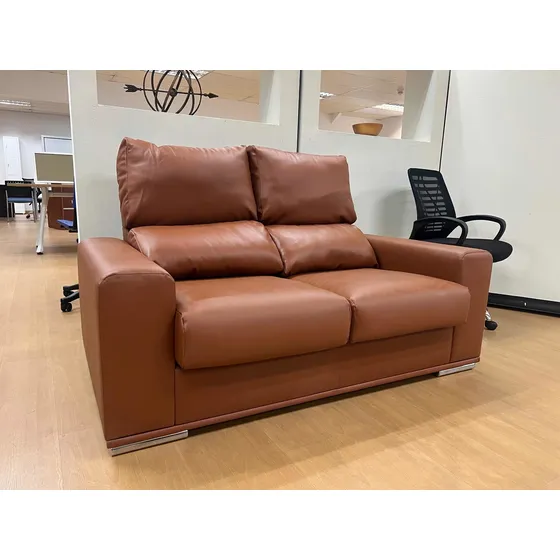 Sofá Dos Puestos En Bipiel Color Caoba Nuevo Memory Foam 
