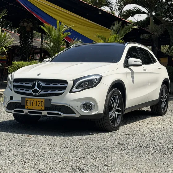 Mercedes-Benz Clase Gla 2018 1.6 200 Urban