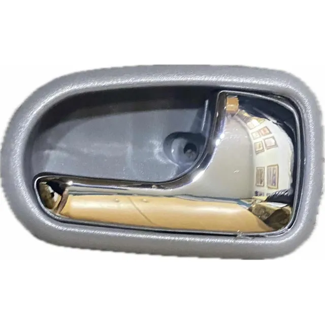Manilla Interna Mazda B2600 Derecha Cromada