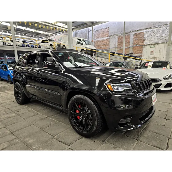 Jeep Grand Cherokee 6.4 Srt-8 Mt