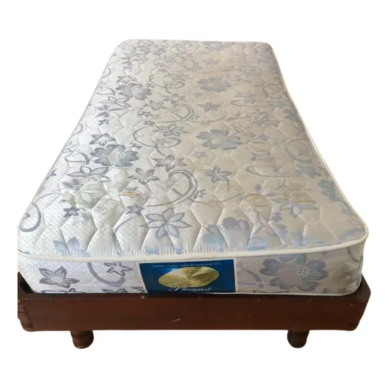 Cama Individual Con Colchón Y Baranda