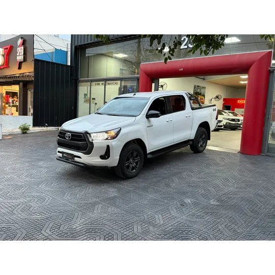 Toyota Hilux Pick-up 2.8 Cd Sr 177cv 4x4 At