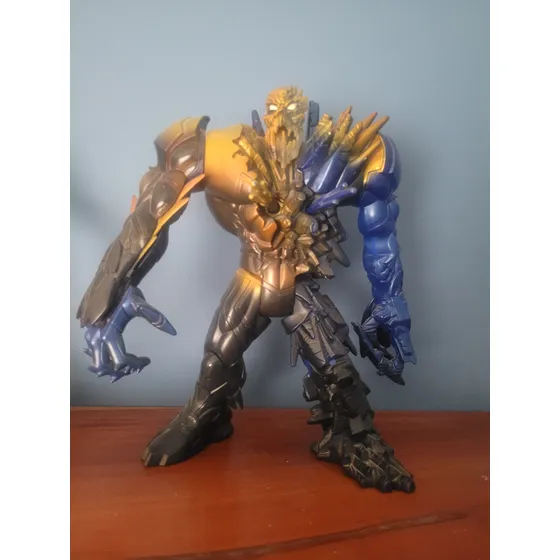 Ultimate Extroyer, Max Steel