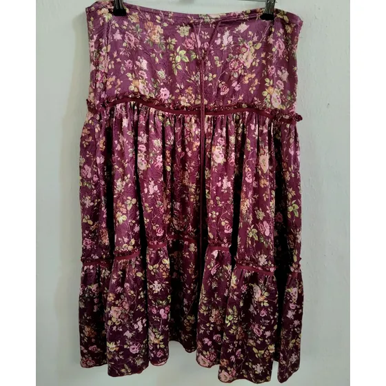 Falda Larga Floreada - Talla 28 - Bershka