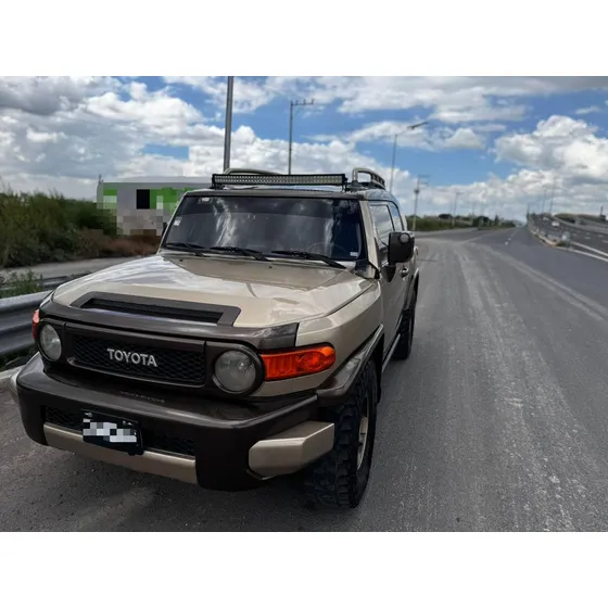 Toyota Fj Cruiser 3p Premium Aa Ee Ra Abs 4x4 At
