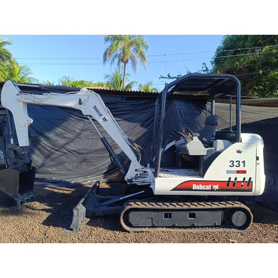 Mini-escavadeira Bobcat 331