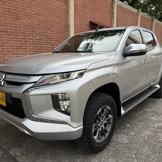 Mitsubishi L200 2022 2.5l