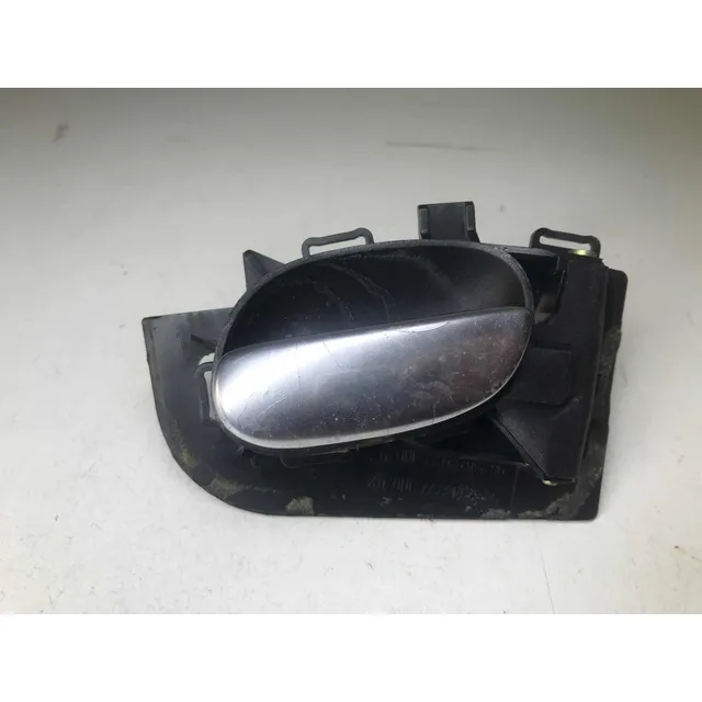 Maçaneta Interna D.d Peugeot 206 207 Todos 9623698077 Cx461