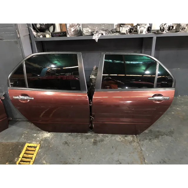 Puerta Trasera Rh Y Lh Mitsubishi Lancer Touring Glx