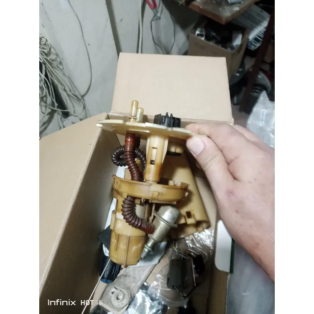 Carcasa O Conjunto Bomba Gasolina Aveo Optra 