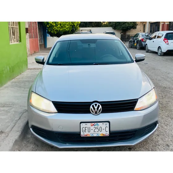 Volkswagen Jetta 2.0 At