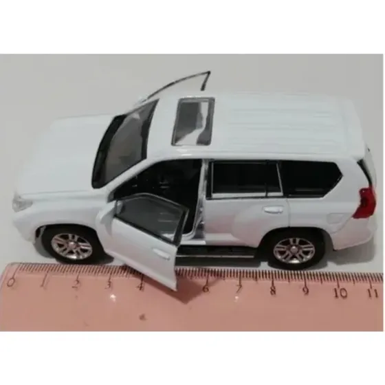 Toyota Prado Blanca/escala 1:46/ 11cms Largo/ Metalica