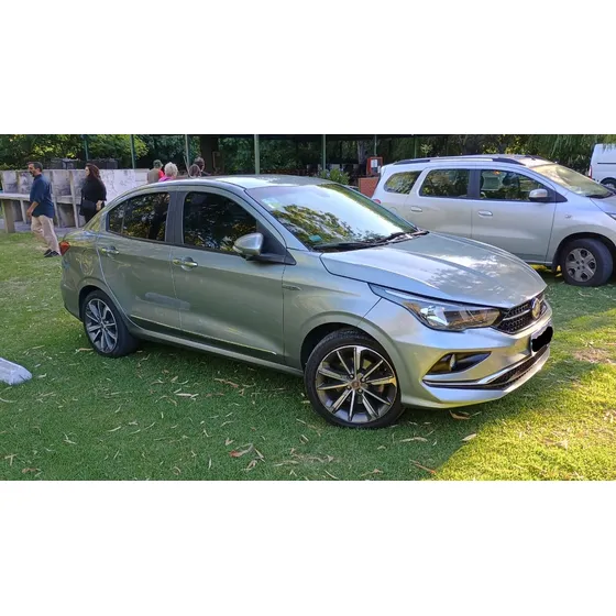 Fiat Cronos 1.8 16v Precision Pack Premium