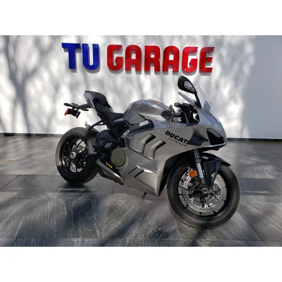 Ducati Panigale V4 2023