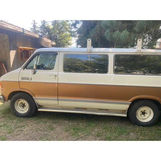 Dodge Ram Wagon 2500 Slt V8 Mt