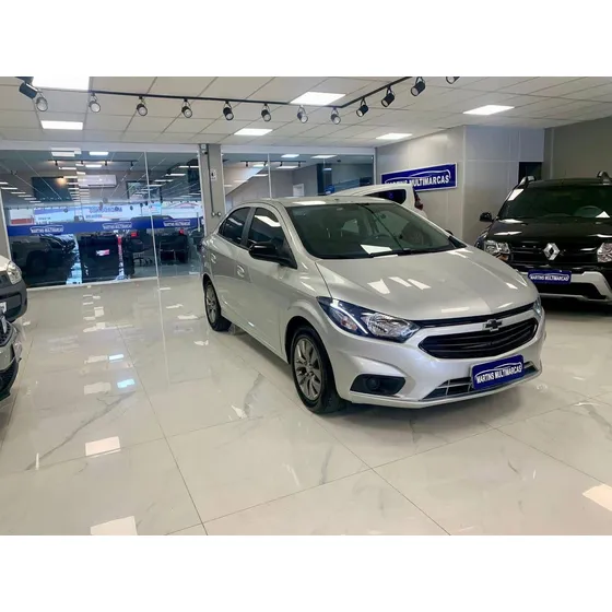 Chevrolet Onix Plus Joy Plus Black Ed.1.0 8v 4p Flex Mec.