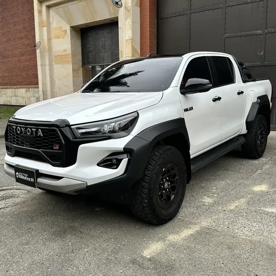 Toyota Hilux 2025 2.8 Gr-s At