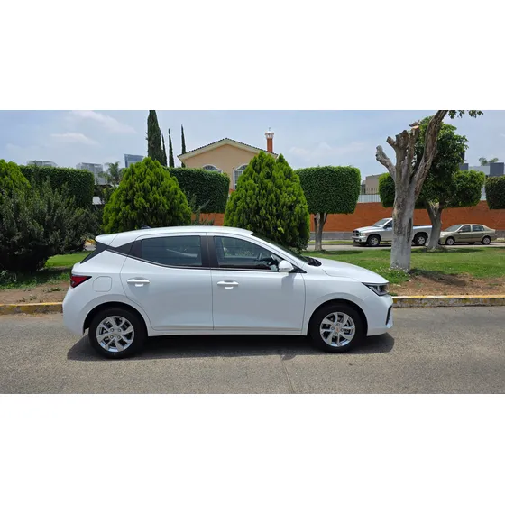 Chevrolet Aveo 1.5 Lt Hatch Mt