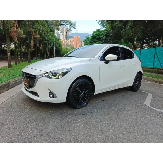 Mazda 2 Grand Touring Lx Automático Hermoso