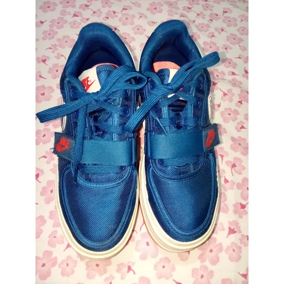 Zapatos Damas Nike Talla 38.. 40 Vrds Usados