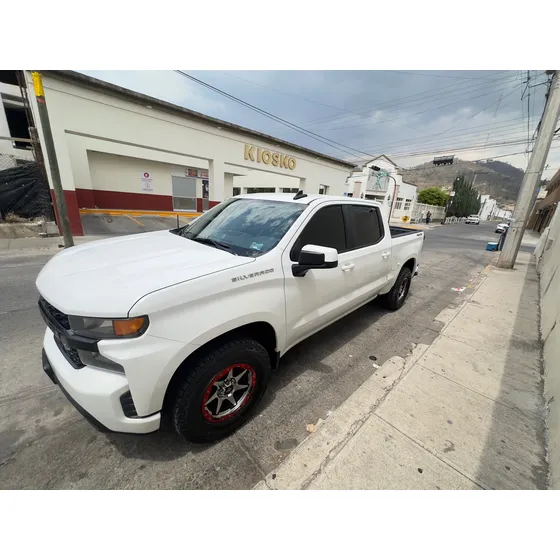 Chevrolet Silverado 4.3 V6 Doble Cabina At 4x4