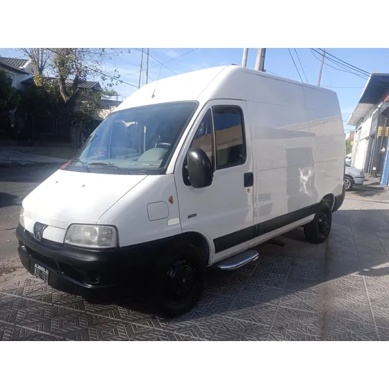 Peugeot Boxer 2.3 350lh Confort Hdi Larga Alta