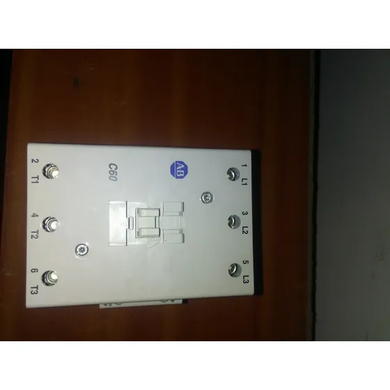 Contactor Triásico Allen Bradley C100-c60*00