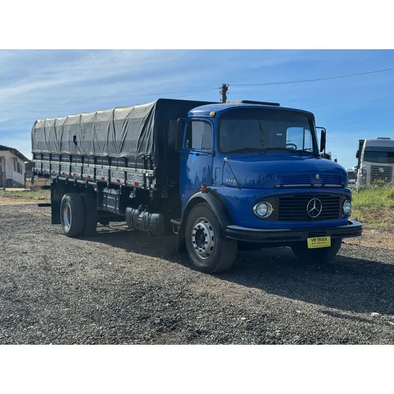 Mercedes Benz Mb 1113 Toco 4x2 Com Carroceria Graneleira