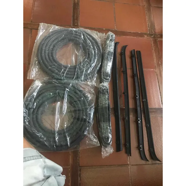 Kit De Gomas De Puertas Chevrolet C-10