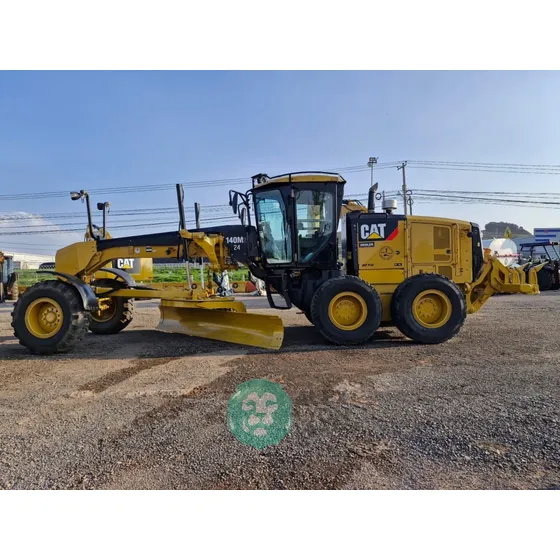 2011 Motoconformadora Caterpillar 140m2