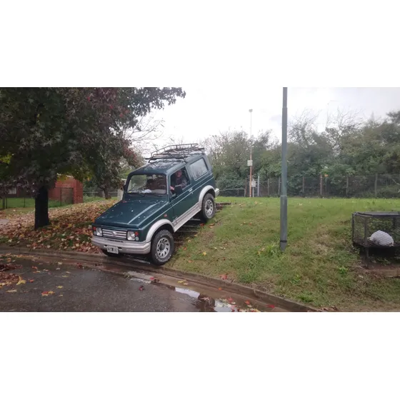 Suzuki Samurai 1.9 D 4x4 Metal/lona