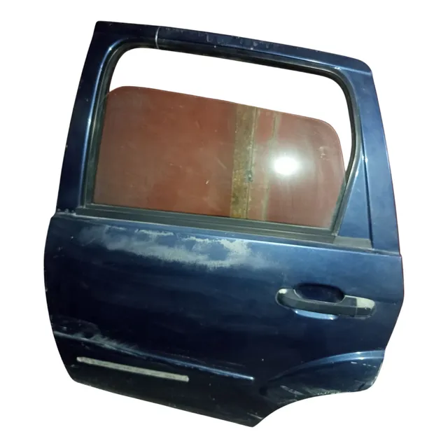 Puerta Trasera De Un Ford Fiesta Modelo Fd3443504