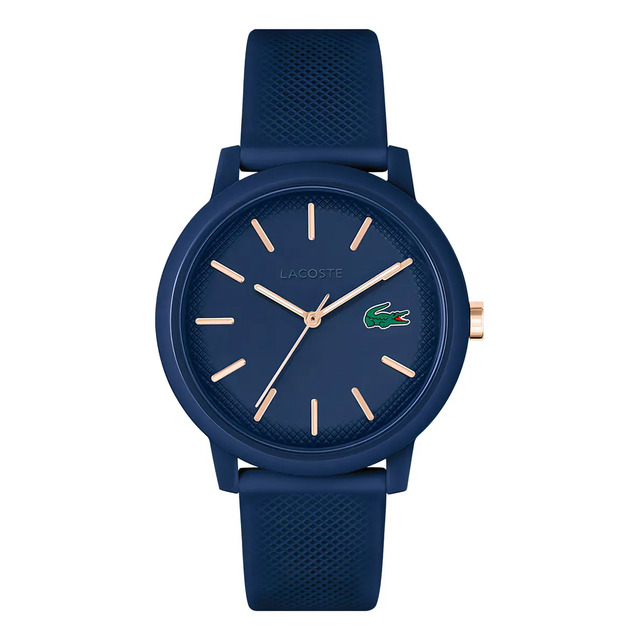 Relógio Lacoste masculino modelo 2011234 com pulseira de borracha azul, mostrador na mesma cor e detalhes dos ponteiros em ouro rosa.